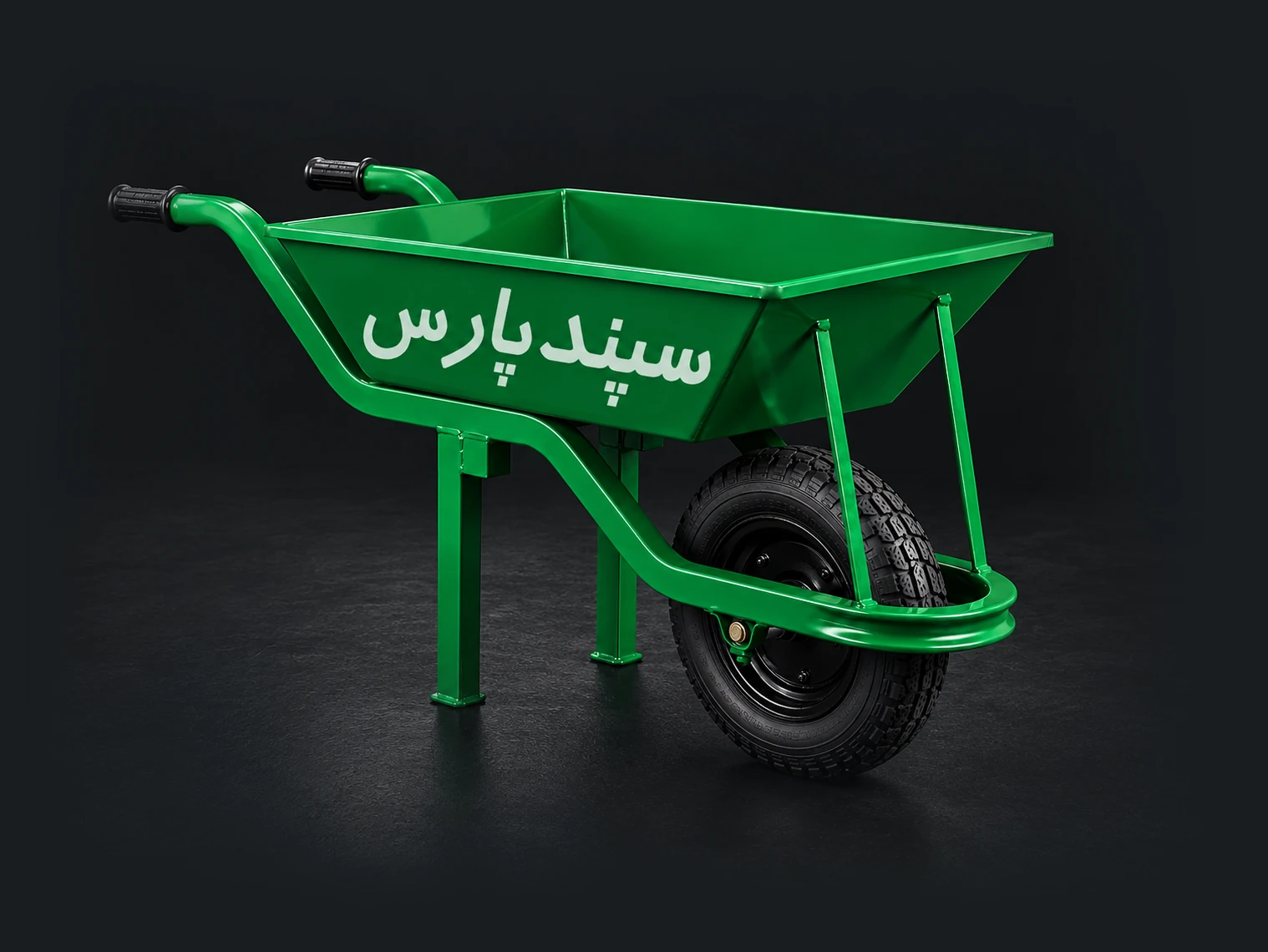 فرغون استاندارد سپند پارس در نمای استودیویی
